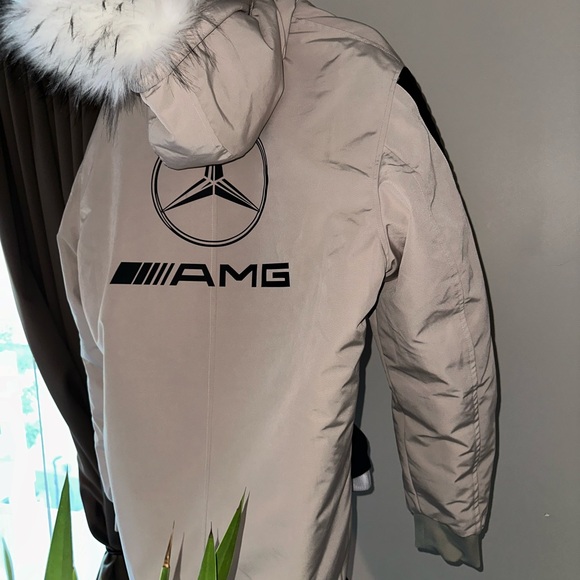 BVRT 1F Super XXXl Tan winter coat F1 AMG fits like an XL-XXL - Picture 2 of 15